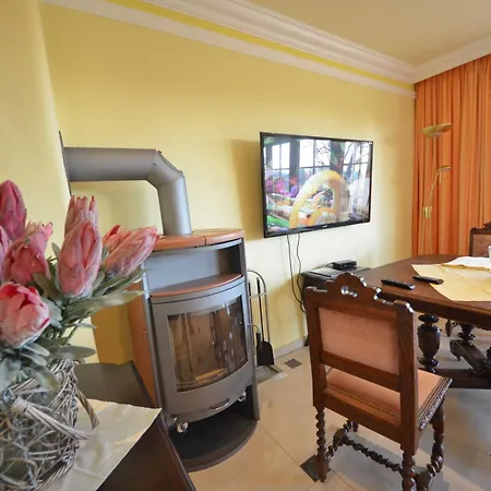 別荘 Reetdach-ferienwohnungen 8 Kroening Groß Zicker