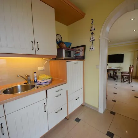 別荘 Reetdach-ferienwohnungen 8 Kroening Groß Zicker