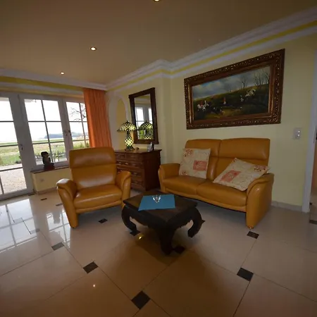 Reetdach-ferienwohnungen 8 Kroening 別荘 Groß Zicker