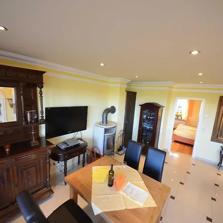 Reetdach-ferienwohnungen 8 Kroening 別荘 *