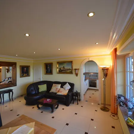 Reetdach-ferienwohnungen 8 Kroening 別荘