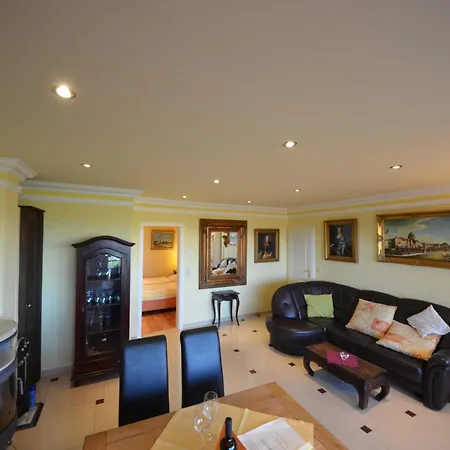 Reetdach-ferienwohnungen 8 Kroening 別荘 *