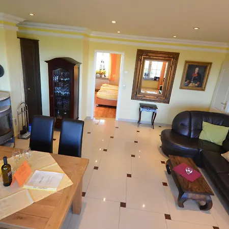 Reetdach-ferienwohnungen 8 Kroening Groß Zicker